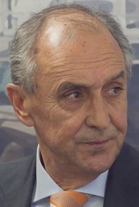 LINEA RETTA – Quattro gatti.