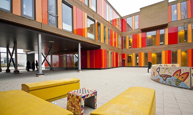 Il Movimento 5 stelle Giulianova chiede più attenzione, azioni rapide e concrete per la riqualificazione del patrimonio scolastico cittadino, oramai obsoleto e vetusto.
