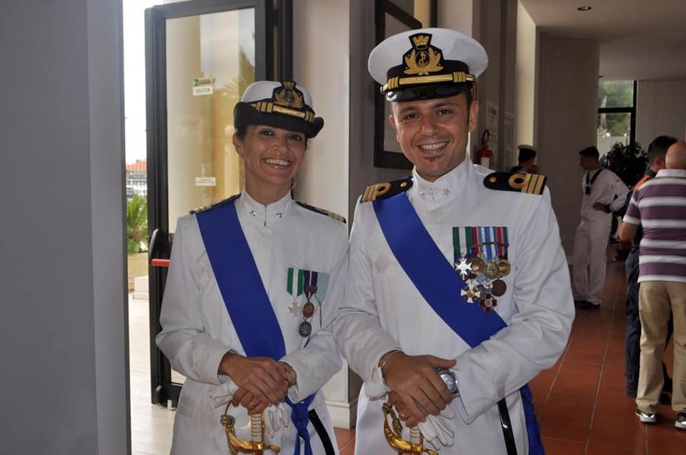 Cerimonia del passaggio di consegne dell’Ufficio Circondariale marittimo – Guardia Costiera di Giulianova tra il Tenente di Vascello Clarissa TORTURO e il Tenente di Vascello Claudio BERNETTI.